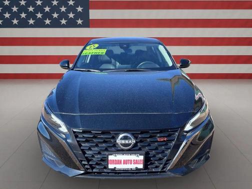 2025 Nissan Altima SR FWD