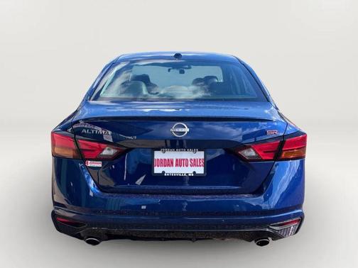 2024 Nissan Altima SR FWD