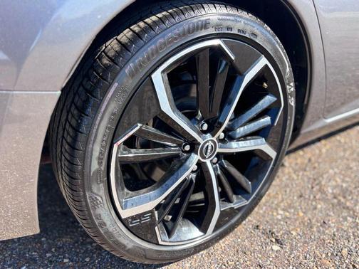 2024 Nissan Altima SR FWD