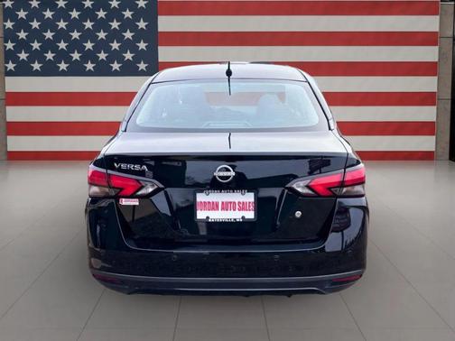 2024 Nissan Versa 1.6 S