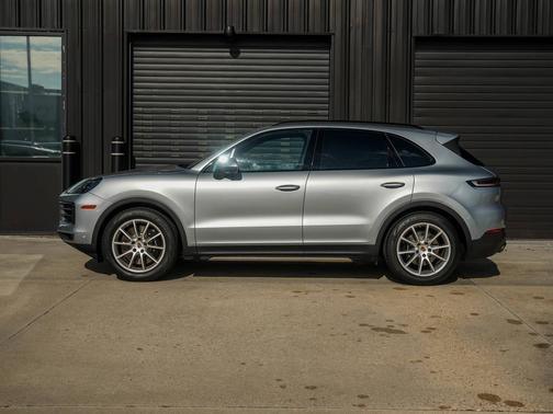 2025 Porsche Cayenne 