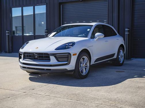 2025 Porsche Macan 