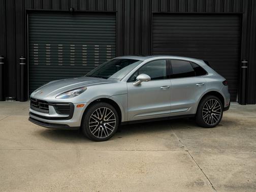 2025 Porsche Macan 