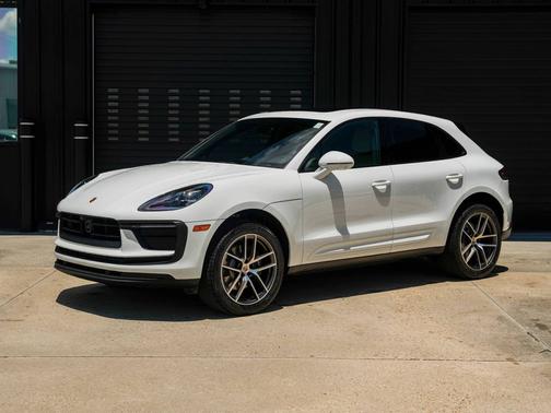 2025 Porsche Macan 
