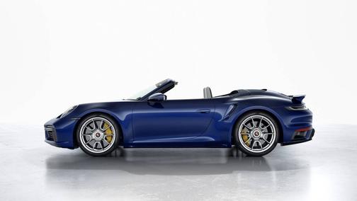 Gentian Blue Metallic 2022 Porsche 911