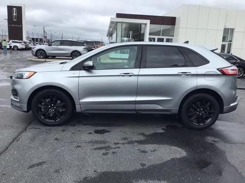 2022 Ford Edge ST Line