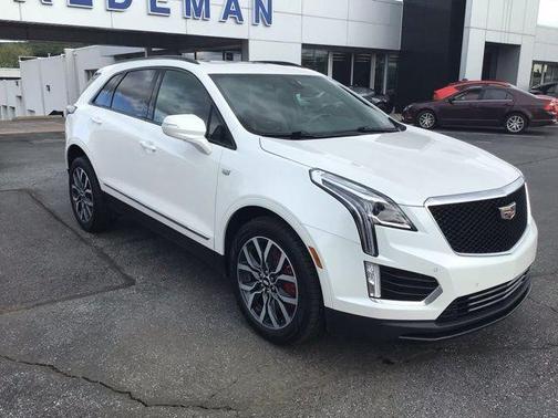 Crystal White Tri-Coat 2022 Cadillac XT5 Sport
