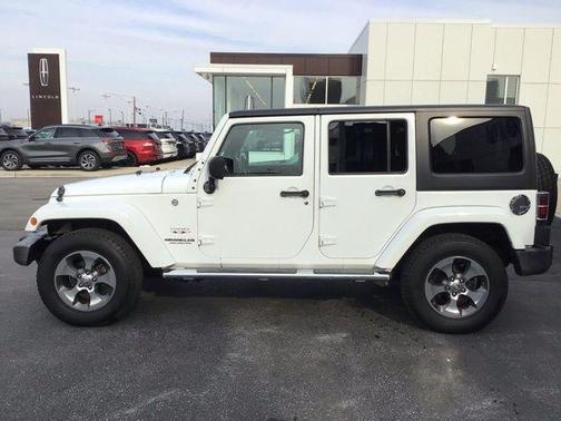 2017 Jeep Wrangler Unlimited Sahara
