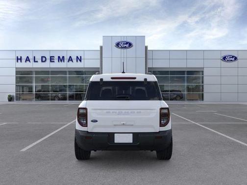 Oxford White 2026 Ford Bronco Sport Big Bend