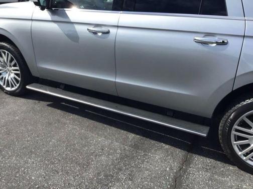 Iconic Silver Metallic 2023 Ford Expedition Max Limited