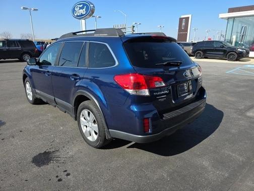 2011 Subaru Outback 2.5i Premium
