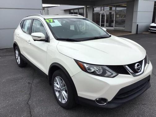 2017 Nissan Rogue Sport SV