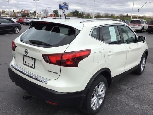 2017 Nissan Rogue Sport SV