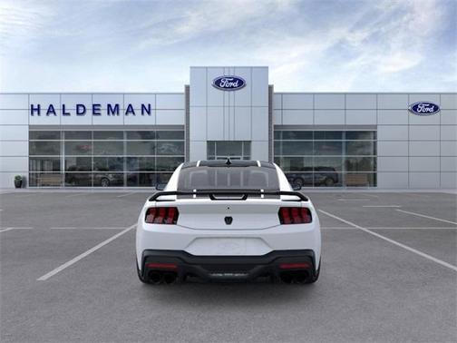 2025 Ford Mustang Dark Horse