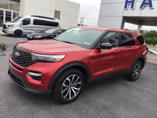 2022 Ford Explorer ST-Line