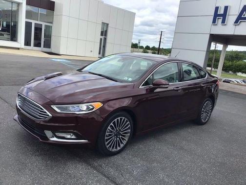 Burgundy Velvet Metallic Tinted Clearcoat 2017 Ford Fusion SE