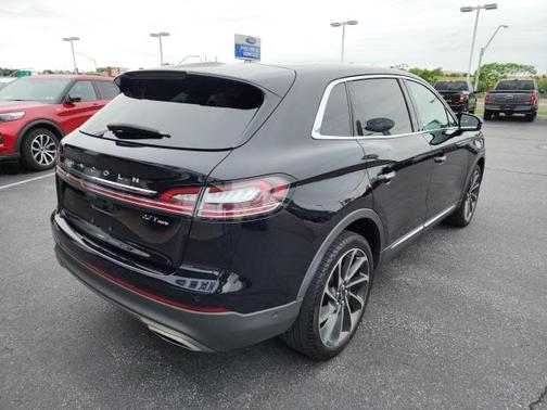 2019 Lincoln Nautilus Reserve