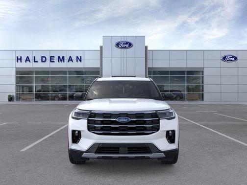 Star White 2026 Ford Explorer Active