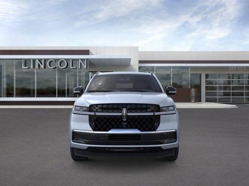 Gray Mist Metallic 2026 Lincoln Navigator Reserve