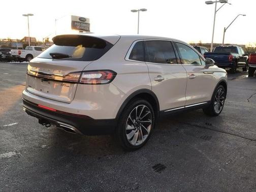 2019 Lincoln Nautilus Reserve