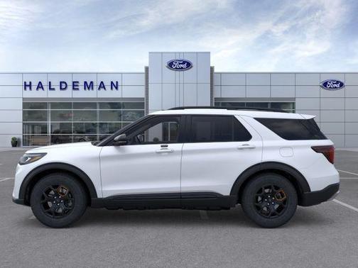 Star White 2026 Ford Explorer Tremor