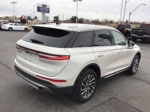 2022 Lincoln Corsair Standard