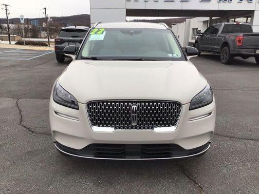 2022 Lincoln Corsair Standard