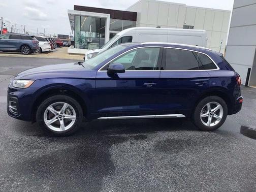 Navarra Blue Metallic 2021 Audi Q5 45 Premium