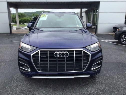 Navarra Blue Metallic 2021 Audi Q5 45 Premium