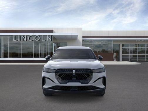 Metallic 2026 Lincoln Nautilus Premiere
