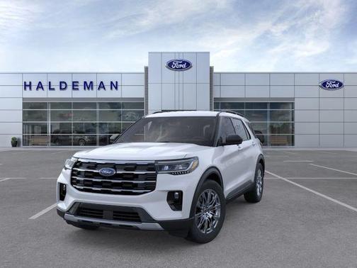 Space White Metallic 2026 Ford Explorer Active