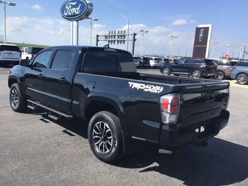 2022 Toyota Tacoma TRD Sport