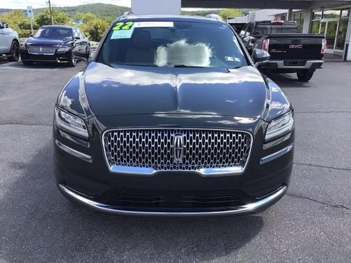 2022 Lincoln Nautilus Reserve