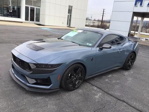 2024 Ford Mustang Dark Horse