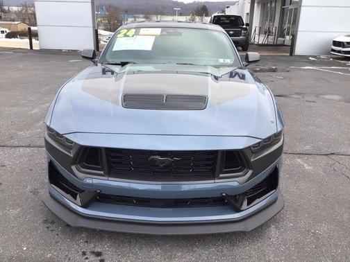 2024 Ford Mustang Dark Horse