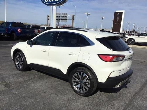 2020 Ford Escape Titanium