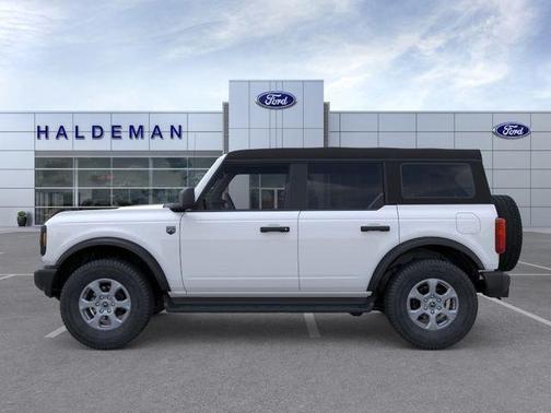Oxford White 2026 Ford Bronco Big Bend