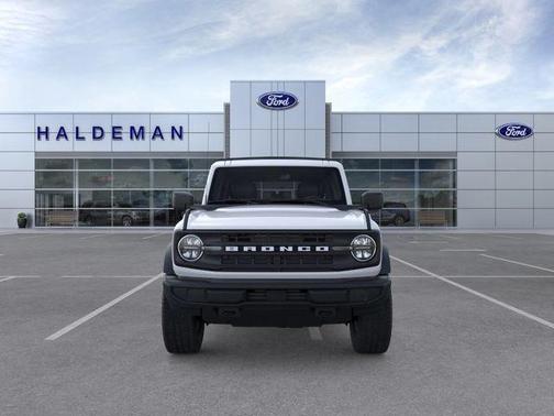 Oxford White 2026 Ford Bronco Big Bend
