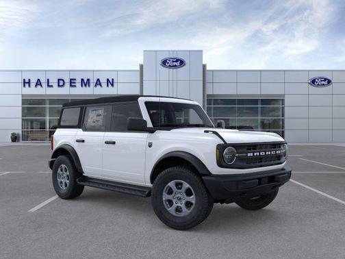 Oxford White 2026 Ford Bronco Big Bend