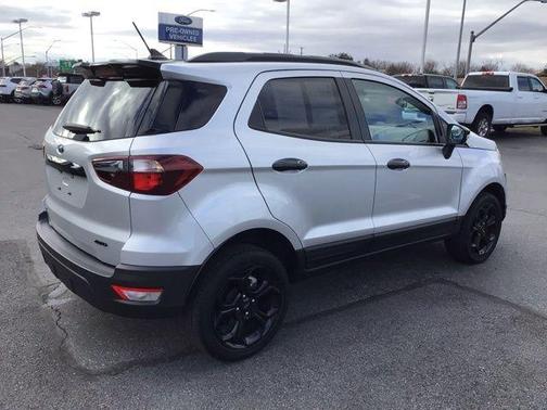 2022 Ford EcoSport SES