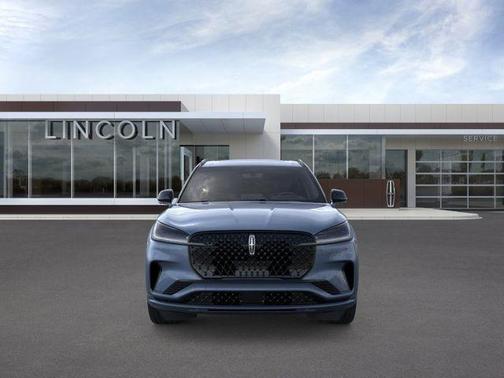 Whisper White 2026 Lincoln Aviator Premiere