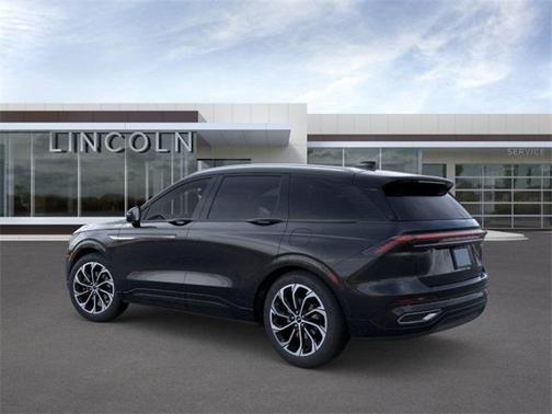 2025 Lincoln Nautilus Reserve
