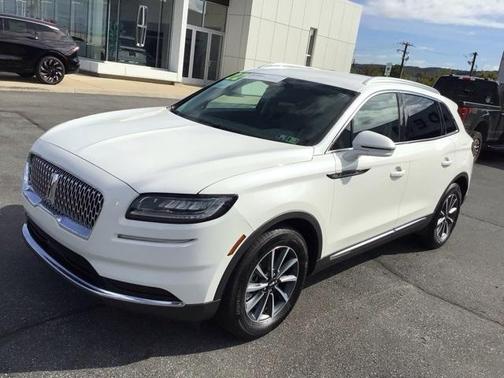 2022 Lincoln Nautilus Standard