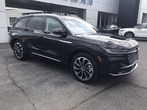 2024 Lincoln Nautilus Reserve