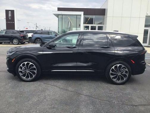 2024 Lincoln Nautilus Reserve