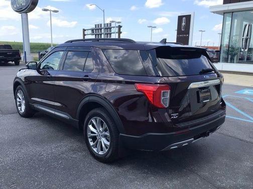 Jewel Red Metallic 2023 Ford Explorer XLT