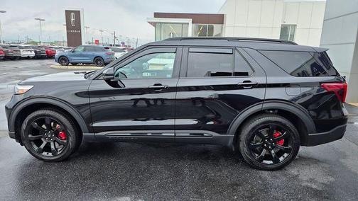Black Metallic 2024 Ford Explorer ST