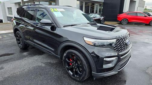 Black Metallic 2024 Ford Explorer ST