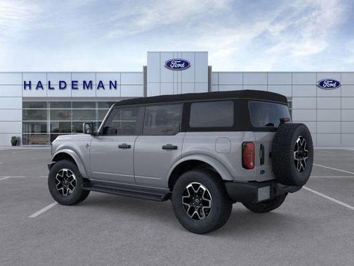 2026 Ford Bronco Outer Banks