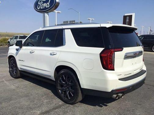 White Frost Tri-Coat 2023 GMC Yukon Denali